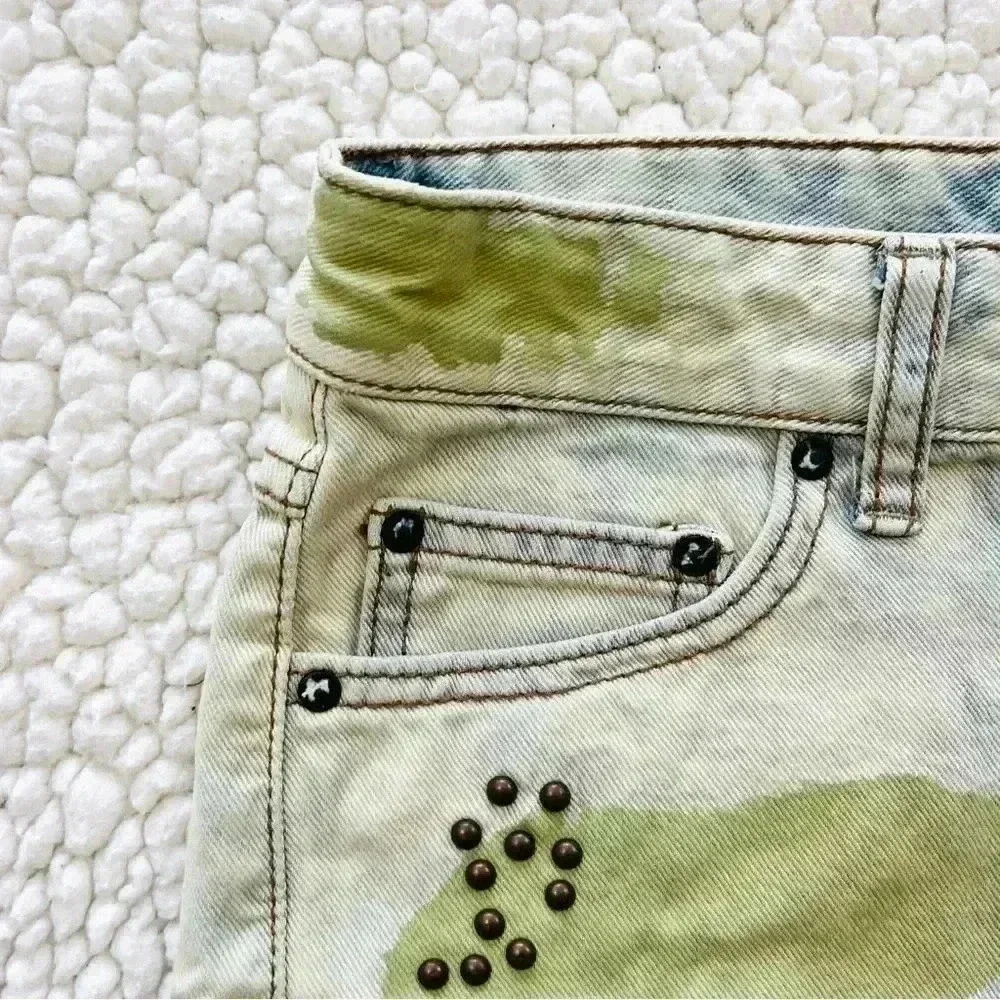 Free People Green Camouflage Embrllish Cheeky Distress Fray Jean‎ Shorts Size 25